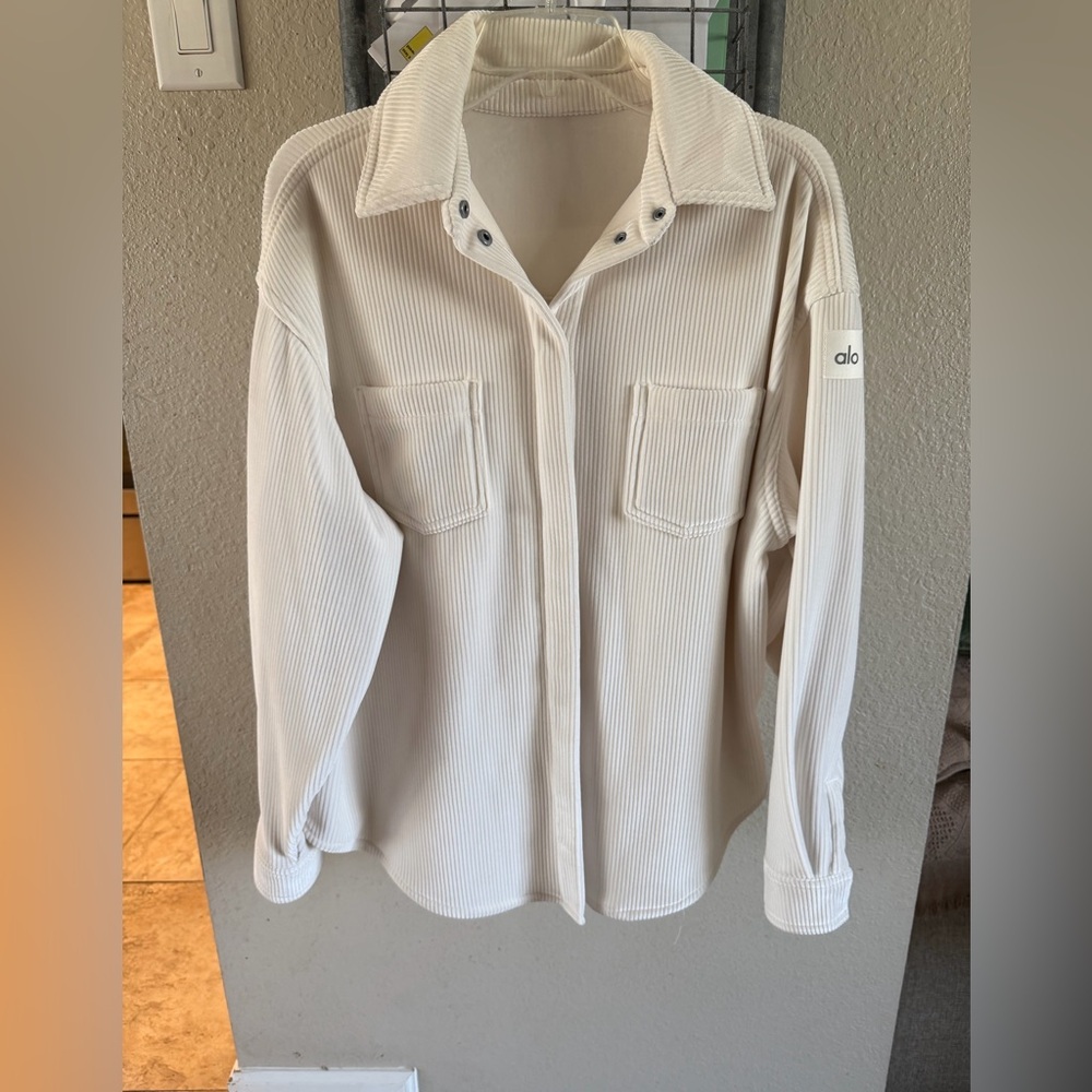 ALO Yoga Ribbed Velour Mountain Side Shacket - Ivory - Picture 4 of 6